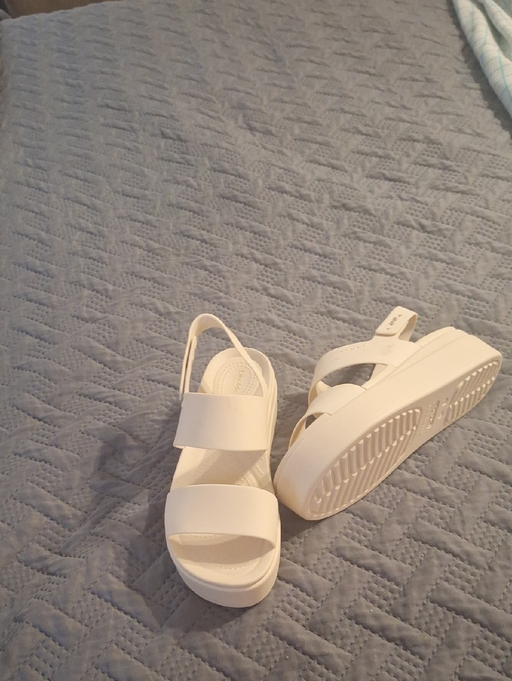 CROCS Women’s White Platform Slingback Sandals